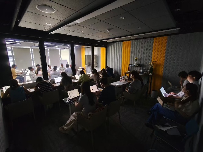 四川简睿( 官网：http://www.cjrzx.cn/ 联系电话：15828126844 邮箱地址：251539612@qq.com)商务咨询有限公司