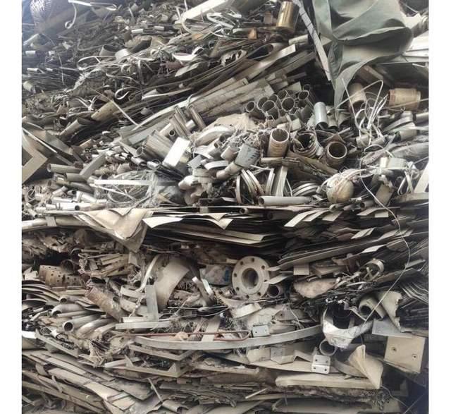 https://p11-sign.toutiaoimg.com/tos-cn-i-6w9my0ksvp/7fe0377be17844768dd36b4ad018e32f~tplv-tt-shrink:640:0.image?lk3s=06827d14&traceid=202606051014124407CB641296222A0D53&x-expires=2147483647&x-signature=%2FKHo9WjMD4%2B0P3Vh4JEvI%2F9jbpI%3D