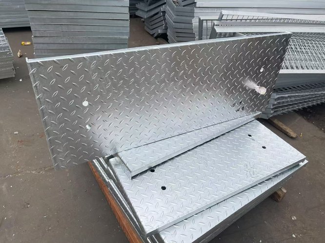 成都鸿深金属制品有限公司工厂实景