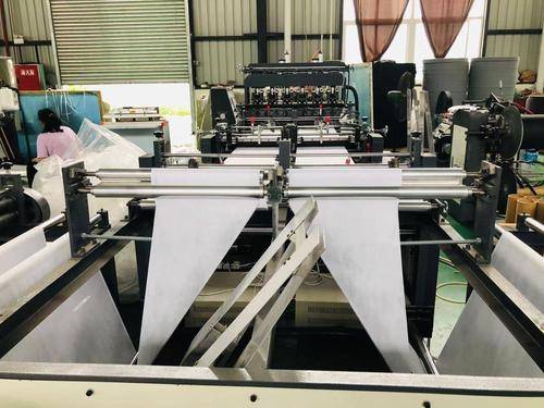 武侯区泓宇无纺布( 官网：http://www.schybd.com/ 联系电话：13808066339 邮箱地址：648321637@qq.com)制袋厂